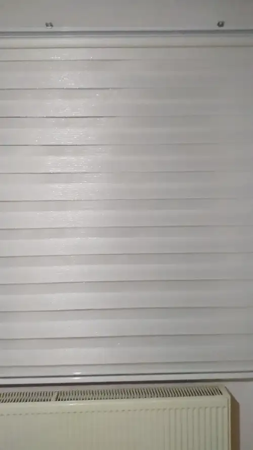 1598779