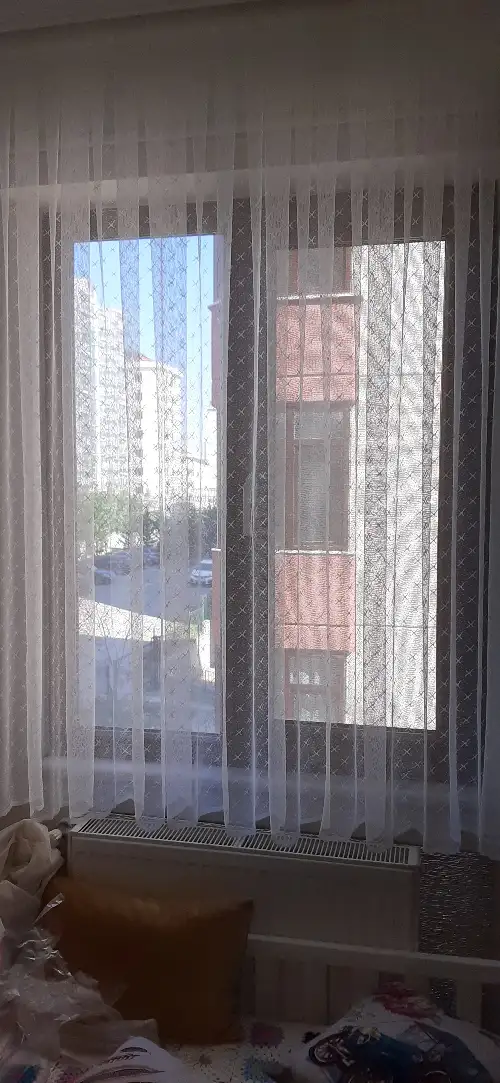 1748523