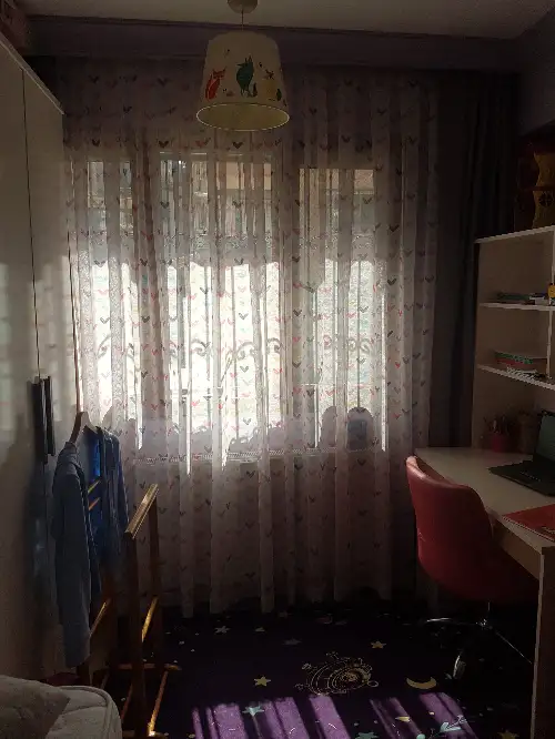1896130