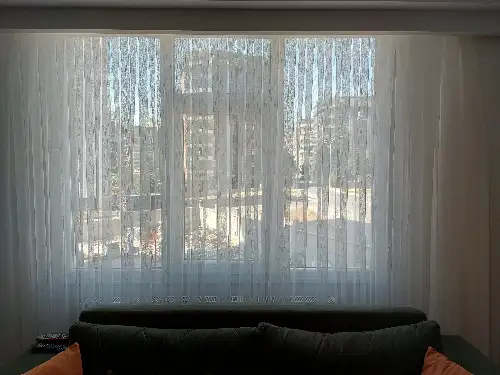2411989