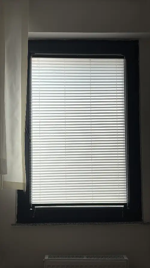 3201924