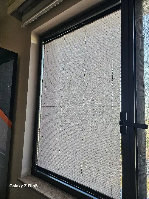 3203401