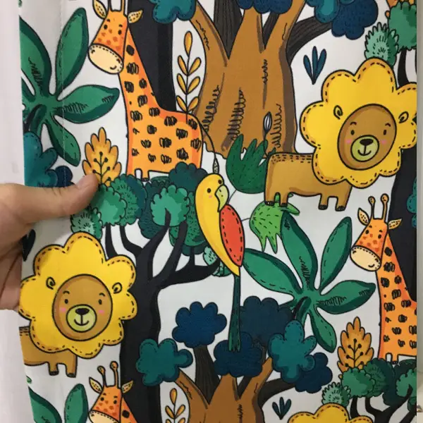 Tropikal Orman Ve Hayvan Desenli Fon Perde Evm690 Kumaşı Kalındır Duck Bezi Değildir- Yeşil-Sarı-Beyaz