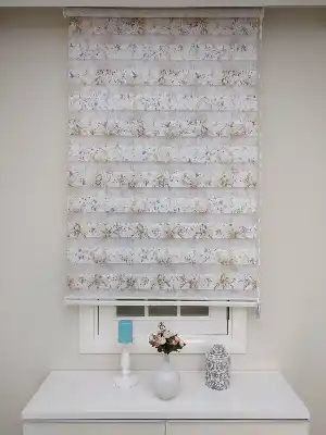 Çiçek Baskılı Zebra Perde- Mavi-Beyaz-Kahve Açık