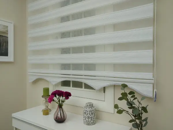 Salon Zebra Perde - Zebra Perde - Micro Pilise - Simli Geçişli Zebra Perde- Gümüş Simli