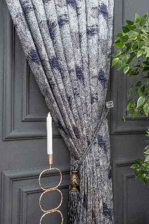 Desenli Jakar Fon Perde