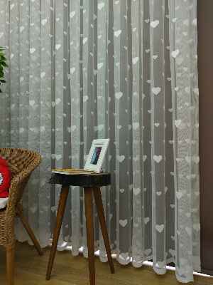 Çocuk Odası Tül Perde - Kalp Desen Örme Tül Perde- Ekru