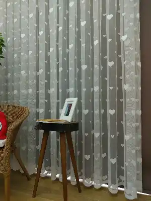 Çocuk Odası Tül Perde - Kalp Desen Örme Tül Perde- Ekru