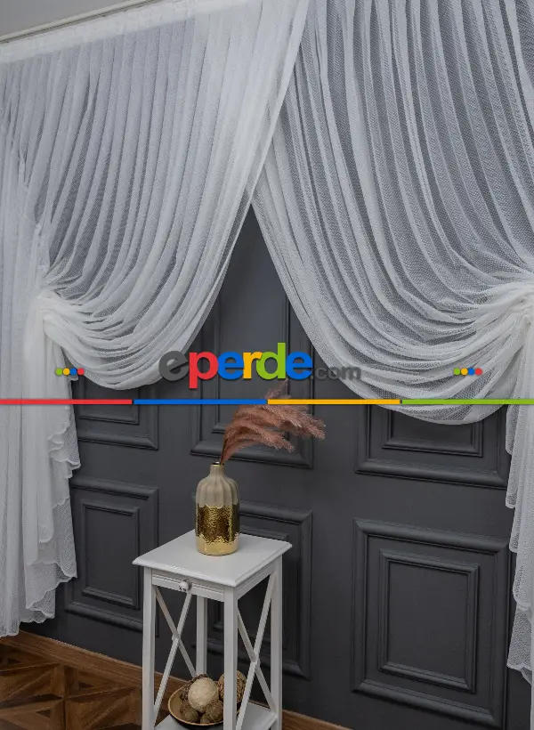 Taç Benekli Kruvaze Tiyatro Yanki Tasarım Tül