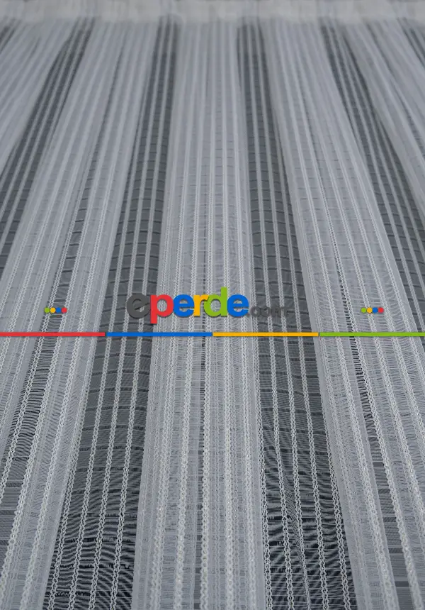 Salon - Mini Kare Gold Altın Tasarım Sırma Çizgili Tül