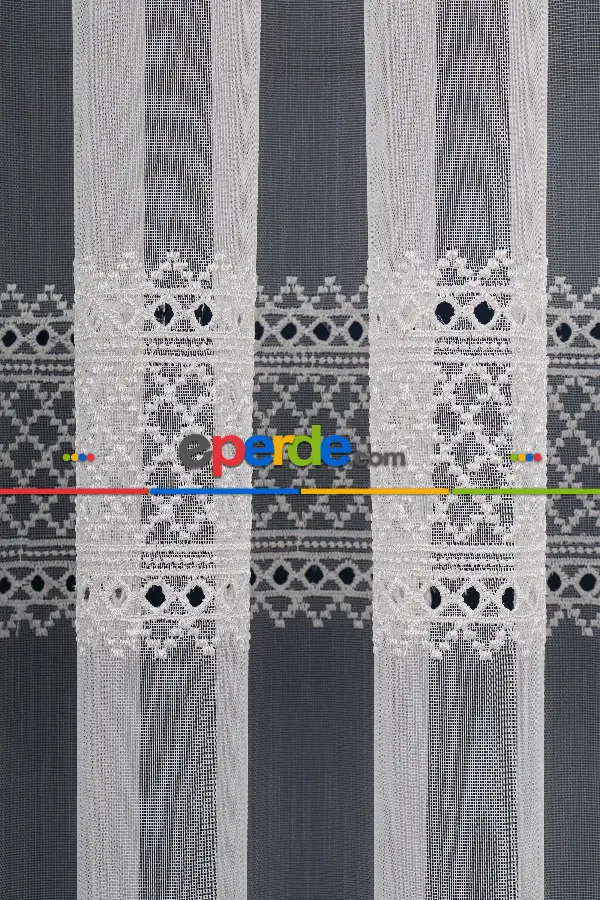 Enine Bantlı Avangart Nakış İşlemeli Tül Perde