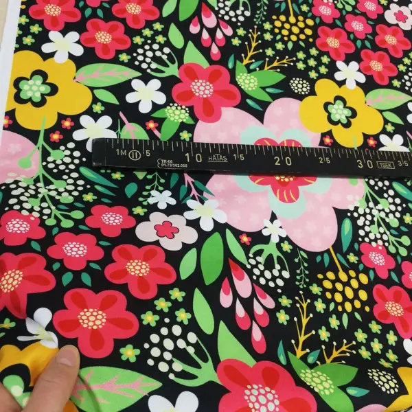 Çiçek Desenli Fon Perde Evm298 - Kumaşı Kalındır Duck Bezi Değildir.- Siyah-Kırmızı-Pembe-Siyah Kırmızı-Çok Renkli