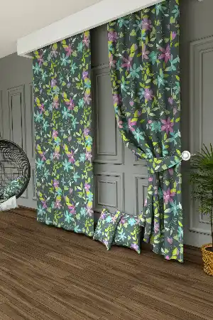 Dökümlü Kumaştan Bahar Çiçekleri Baskılı Fon Perde