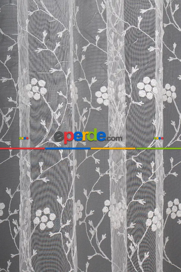 Papatya Brode İşlemeli Tül Perde - Çiçek Desenli