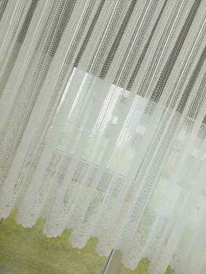 Kısa Boylu Boyuna Çizgili Etek Ucu Desenli Tül Perde - Petek Üstü Boy- Ekru