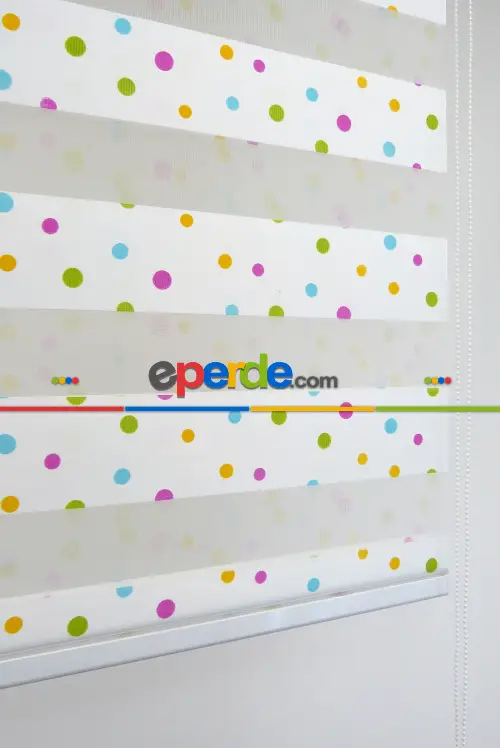 Renkli Basklı Çocuk Odası Zebra Perde- Sarı-turkuaz-eflatun
