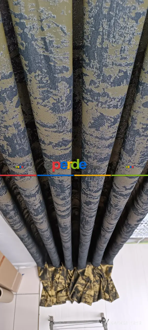 Yatak Odası - 2023 Elit Modern Damask Desenli Fosforlu İplik Dokuma Fon Perde - 1