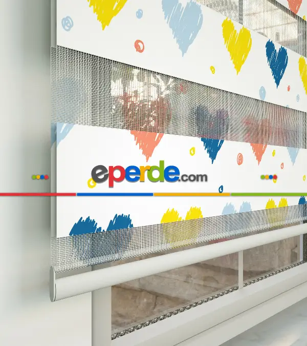 Kalp Desenli Baskılı Zebra Perde- Çok Renkli