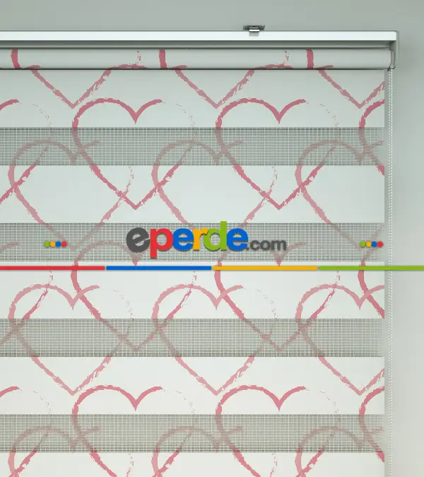 Kalp Desenli Baskılı Zebra Perde- Çok Renkli