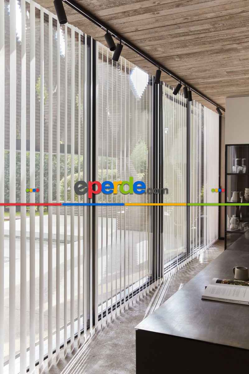 Kumaş Dikey Perde 14 Renk Seçeneği Vardır - Ofis İşyeri Ve Ev Kullanımı İçin Perde