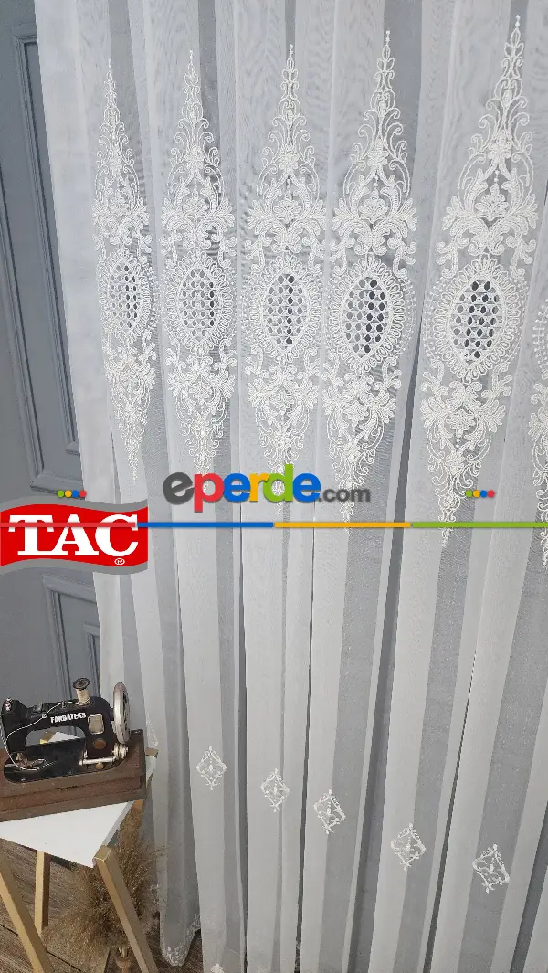 Taç Nakışlı Kort Damask Salon Model Tarz Tasarım Mega Exculusive