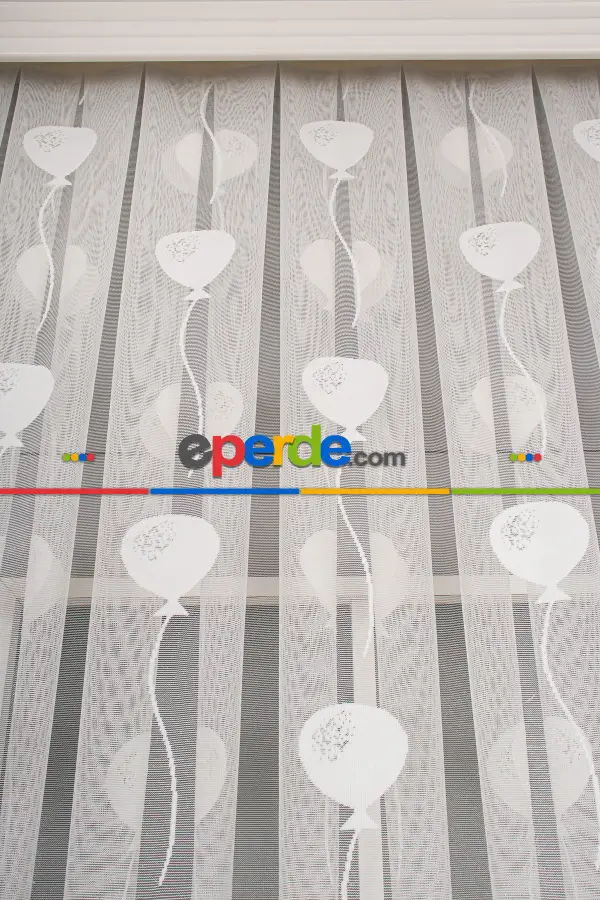 Bebek Odası -  Çocuk Odası Balon Desenli Örme Tül Perde