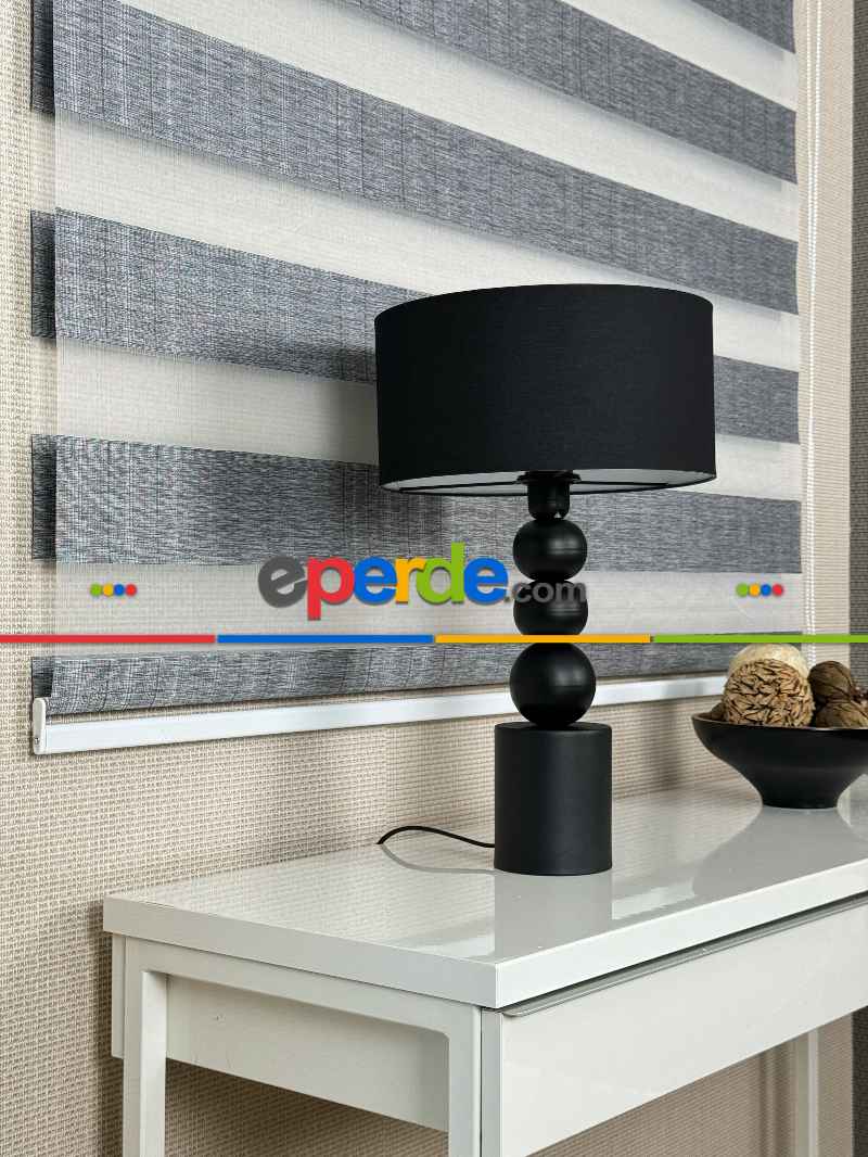 Genç Odası Gri Jakar Dokuma Zebra Perde, Standart Metal Kasalı Yüksek Kalite Kornişe Kolay Montaj Seçenekli