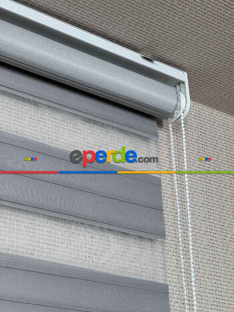 Gri Pliseli Bambu Zebra Perde, Standart Metal Kasalı Yüksek Kalite Kornişe Kolay Montaj Seçenekli