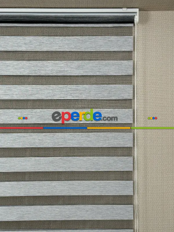 1080tl Yerine - Gri Bambu Zebra Perde, Standart Metal Kasalı - Tül Kısmı Siyah - Kornişe Kolay Montaj Seçenekli