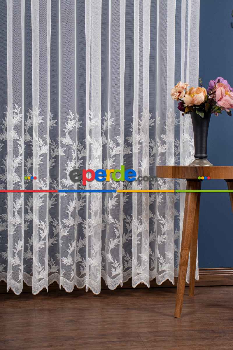 Salon Tül - Etek Geniş Desenli Nakış İşlemeli Tül Perde