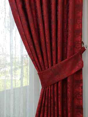 Patine Desenli Kırmızı - Katyonik Jakar Fon Perde- Kırmızı