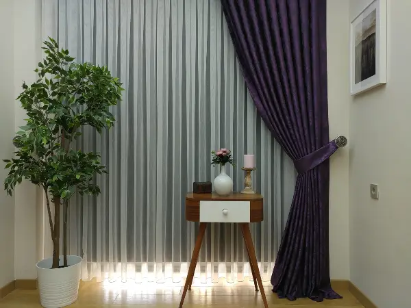 Patine Desenli Patlıcan Moru Renk Jakar Desenli Fon Perde- Mor Patlıcan Moru