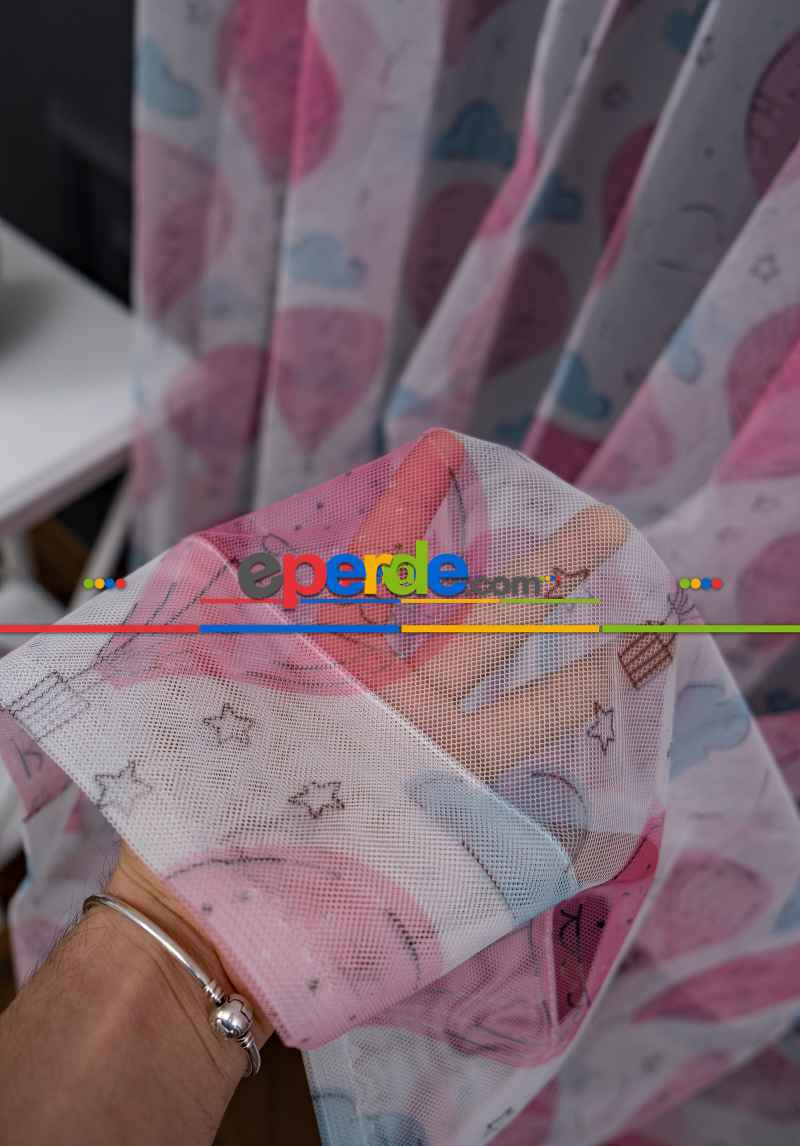 Hazır Ölçülü Petek Zemin Pembe Ve Mavi Renkli Balon Ve Bulut Desenli Grek Baskılı Tül Perde 190cm X 255cm 