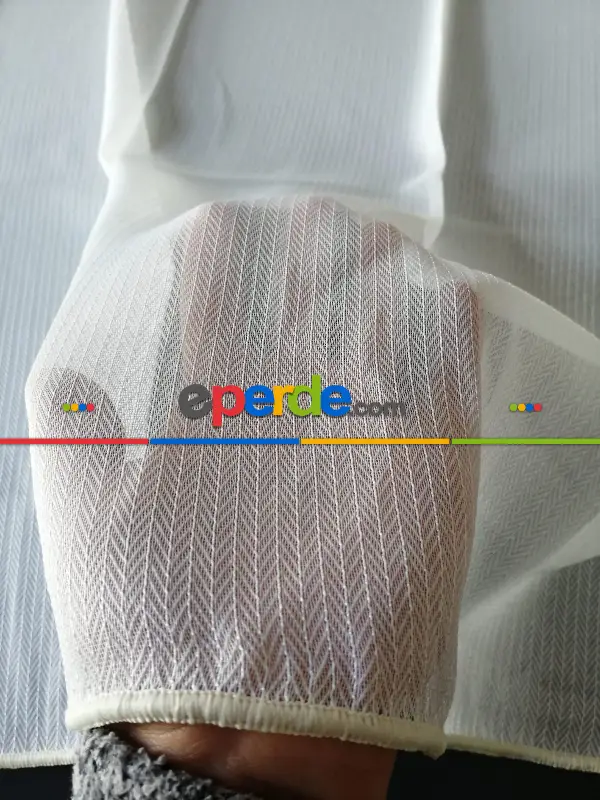 Armür Zemin Balık Sırtı Desen Boydan Çizgili Tül - Krem-bej