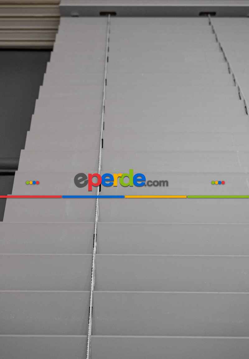 2025 Sezonu - Ahşap Görünümlü 50 Mm - Gri Jaluzi Perde - Alev Almaz - Sudan Etkilenmez