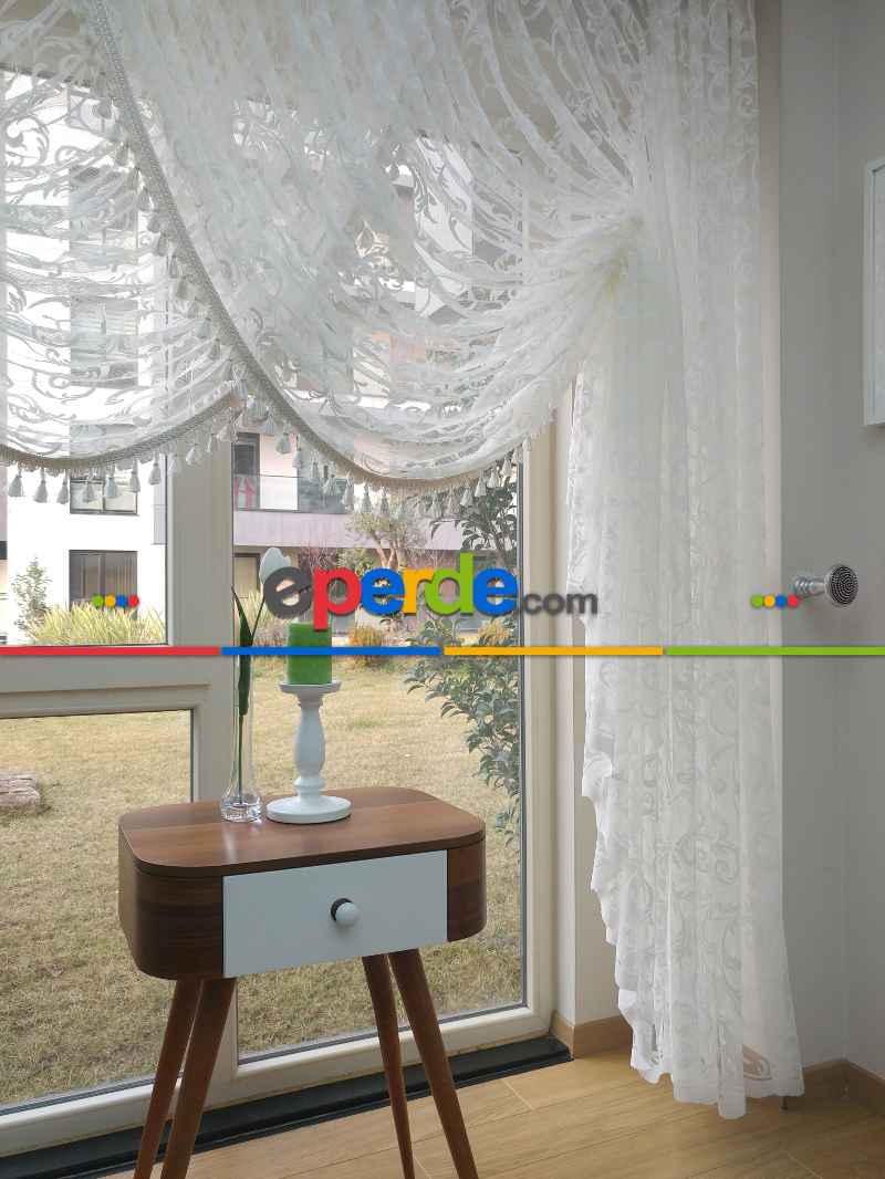 Oturma Odası - Kruvaze Tül Perde - Saçak Opsiyonel - Örme Zemin- Ekru