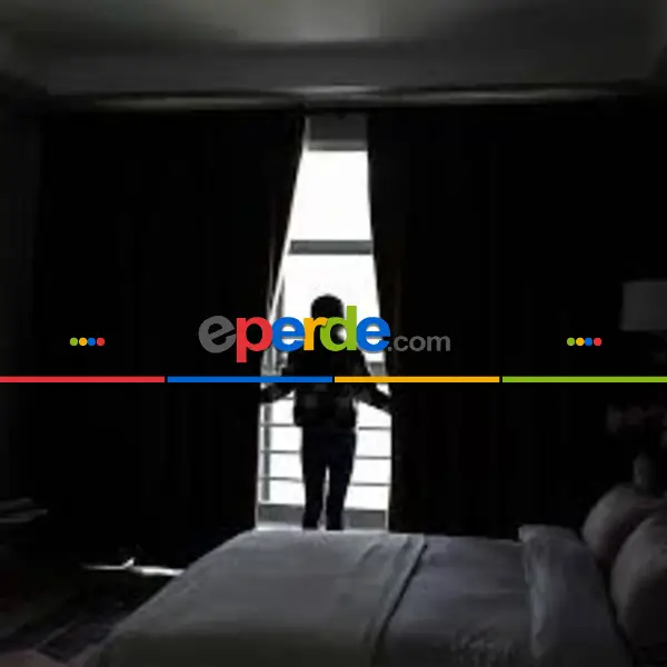 Yatak Odası - Siyah Renk Koyu Karartma Blackout Güneşlik Fon Kalın Perde