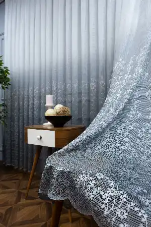 Salon Renk Geçişli Gri Degrade Etek Ucu Çiçek Desenli Örme Tül Perde- Gri-füme-antrasit