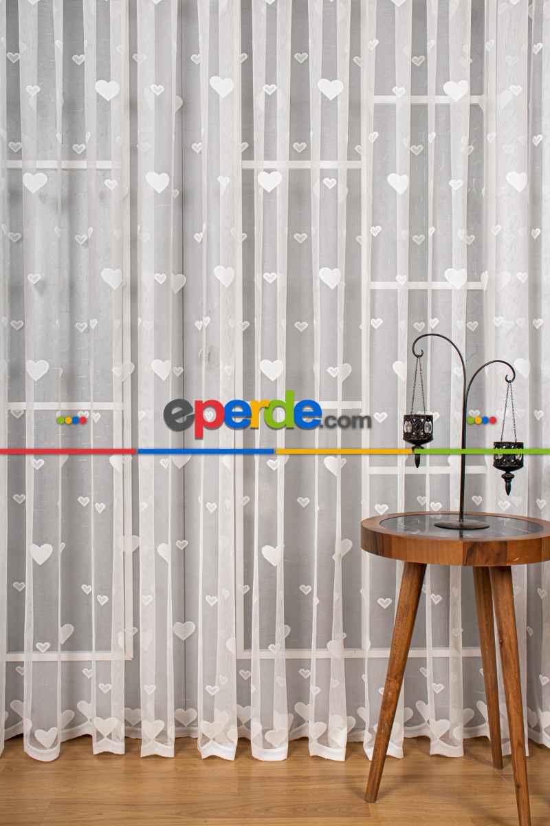 Bebek Odası -  Çocuk Odası Kalp Desenli Örme Tül Perde