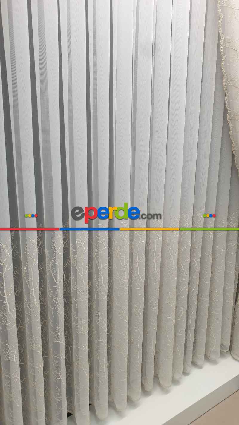 Oturma Odası - Selvi Ağaç Desenli İşlemeli Tül Perde - Krem