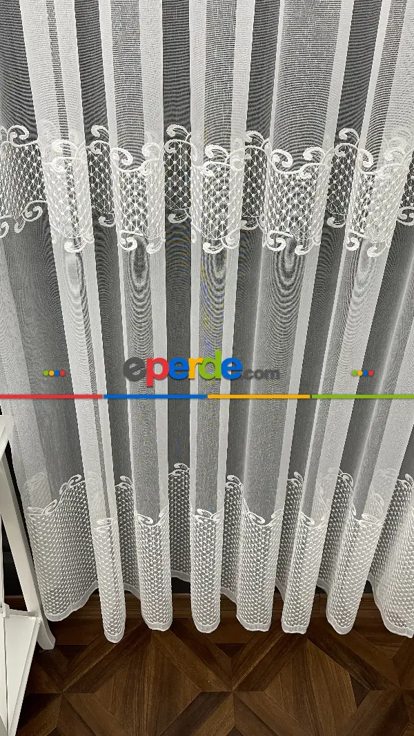 Oturma Odası - Trend Perde Modelleri 2023 Motif Desenli Nakışlı Tül Perde 01