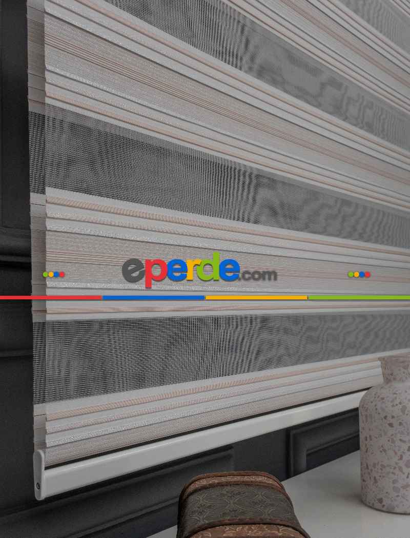 Oturma Odası - Zebra Perde - Gümüş Simli Pileli Zebra Perde - Renk Geçişli Zebra Perde