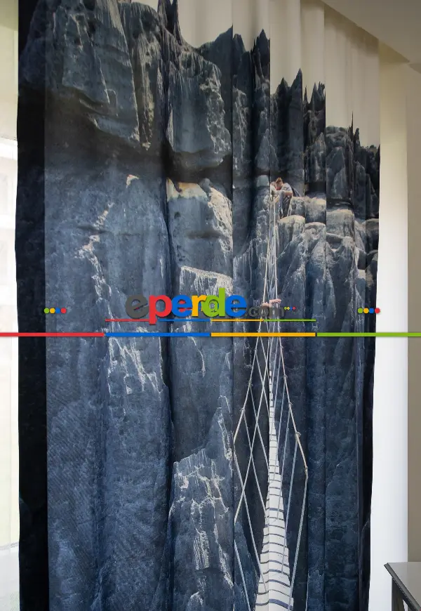 Hazır Ölçülü Dökümlü Kumaştan Köprü Ve Dağcı Manzaralı Baskılı Pilesiz Fon Perde 1. Kalite 180cm X 255cm 