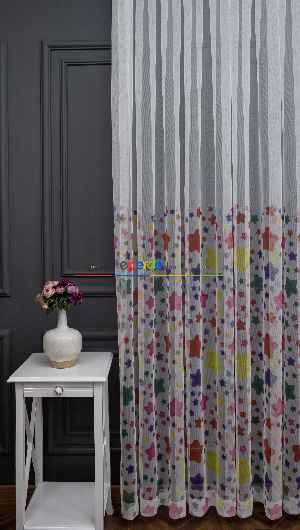 Hazır Ölçülü Petek Zemin Renkli Yıldızlar Desenli Grek Baskılı Tül Perde