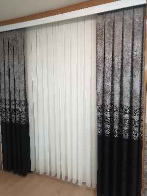 Yatak Odası - Patinedesenli Brillant Fon Perde Fabric Model Siyah Renk Tasarım Fon Yan Kanat Perdesi