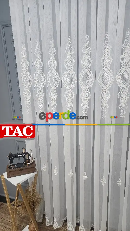 Taç Nakışlı Kort Damask Salon Model Tarz Tasarım Ultra Exculusive