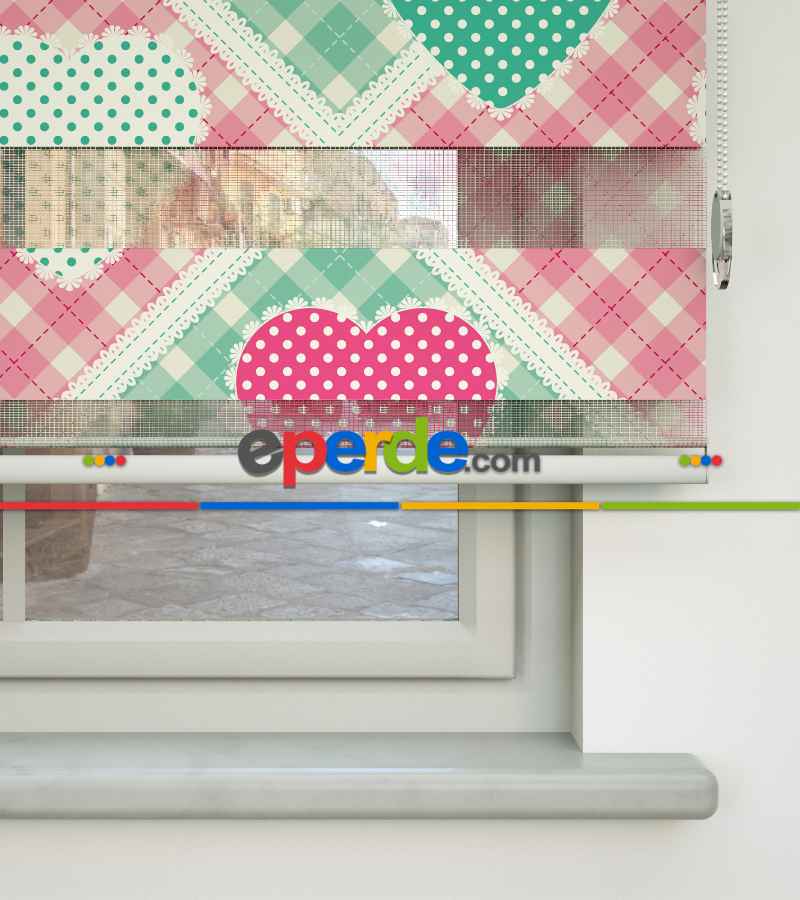 Kalp Desenli Baskılı Zebra Perde- Çok Renkli