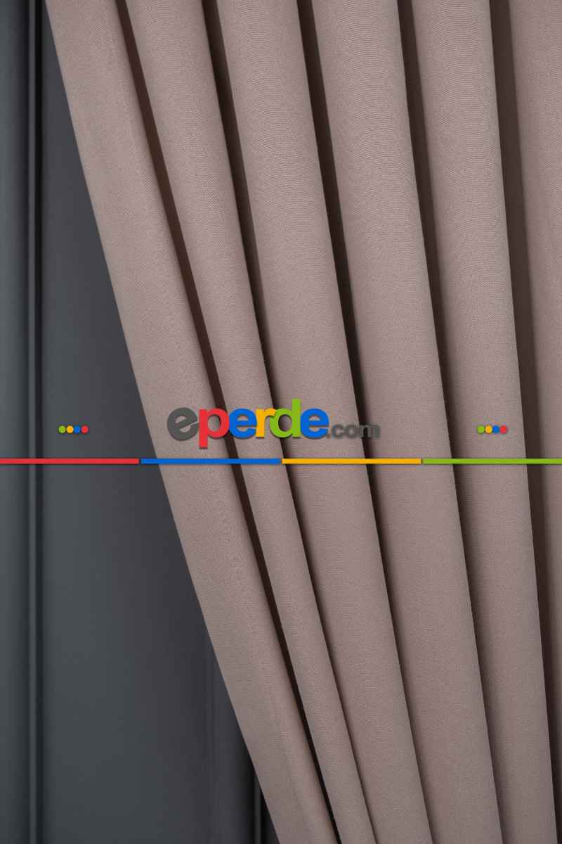 Pudra Pembesi Düz Fon Perde En Dökümlü Fon Perde