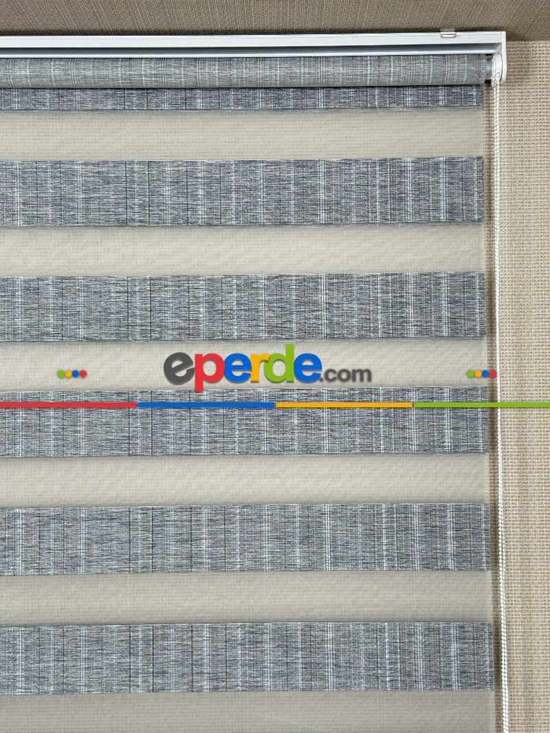 Genç Odası Gri Jakar Dokuma Zebra Perde, Standart Metal Kasalı Yüksek Kalite Kornişe Kolay Montaj Seçenekli