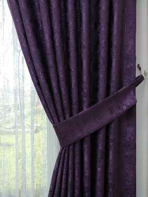 Patinedesenli Mor - Katyonik Jakar Fon Perde- Mor